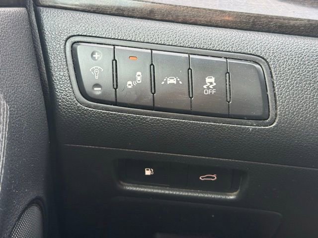 Used 2014 Kia Cadenza Premium w/ Technology Package image 20