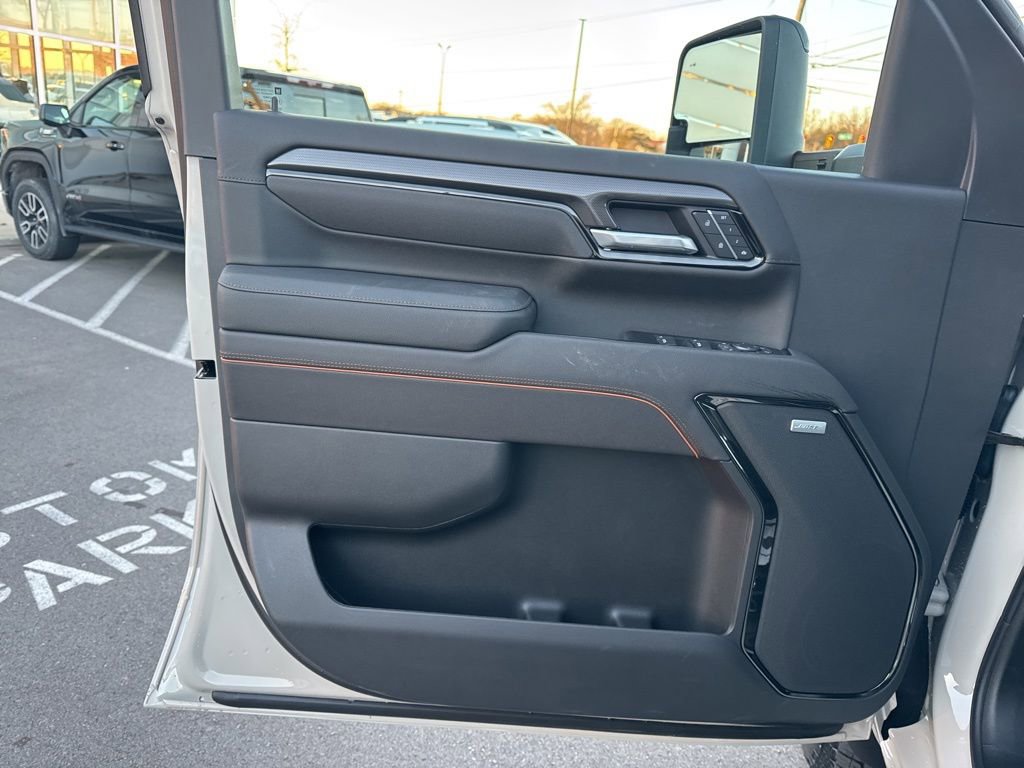 New 2026 GMC Sierra 2500 AT4 w/ AT4 Premium Plus Package image 11