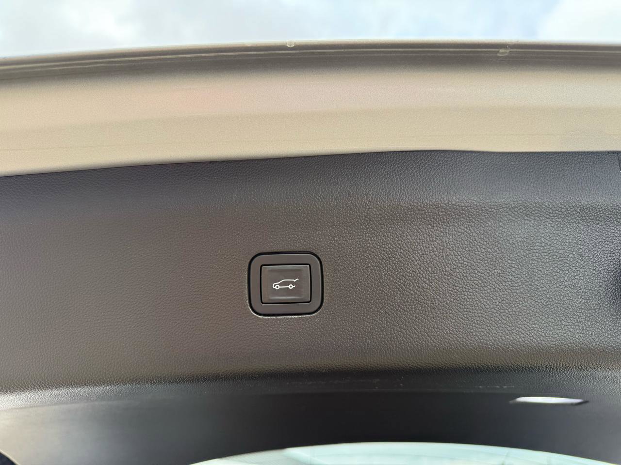 Used 2019 Buick Enclave Premium image 21