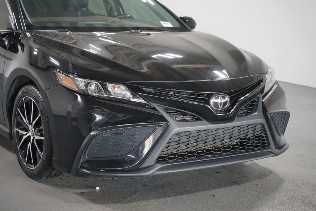 Certified 2024 Toyota Camry SE image 4