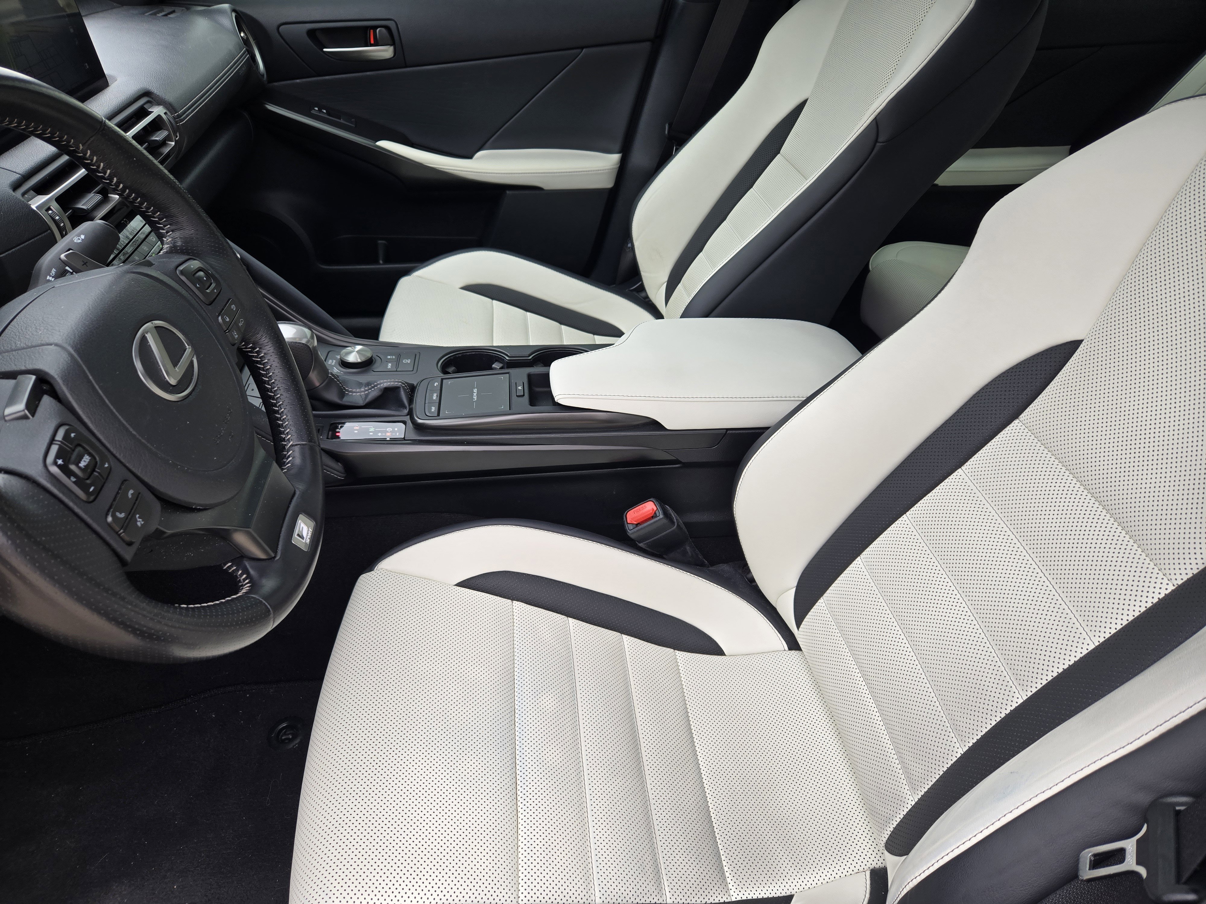 Used 2021 Lexus IS 350 F Sport w/ Navigation Package image 6