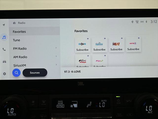 Certified 2024 Toyota Grand Highlander Platinum AWD/4WD image 22