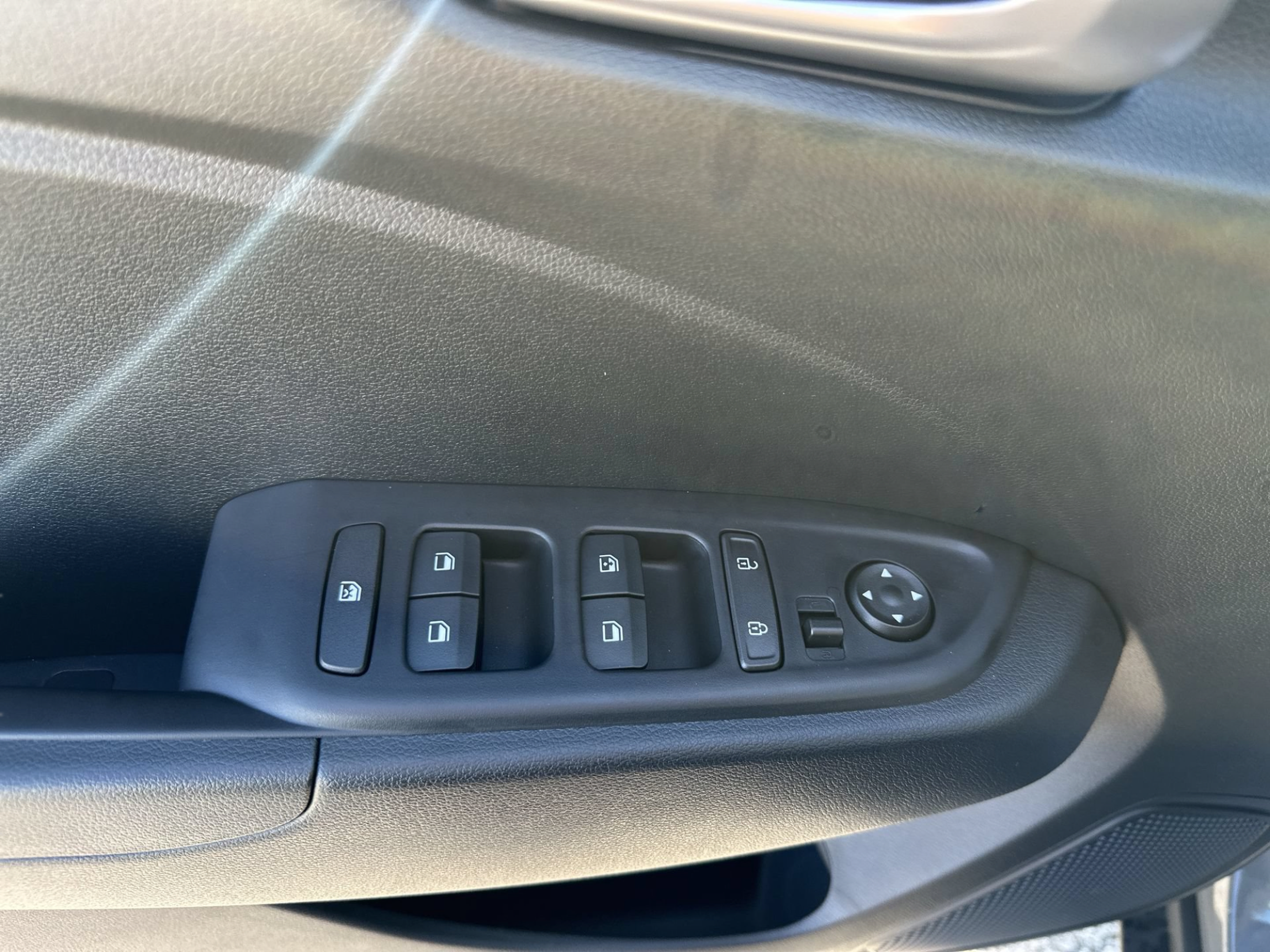 New 2026 Hyundai Venue SEL FWD image 15