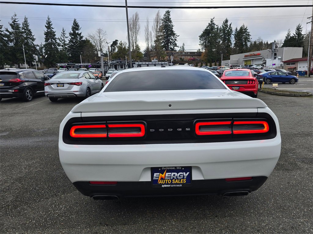 Used 2022 Dodge Challenger R/T image 5