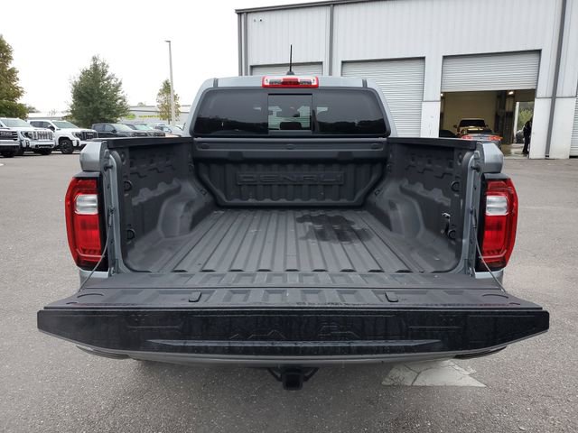 Used 2024 GMC Canyon Denali image 8