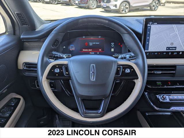 Used 2023 Lincoln Corsair Reserve image 13
