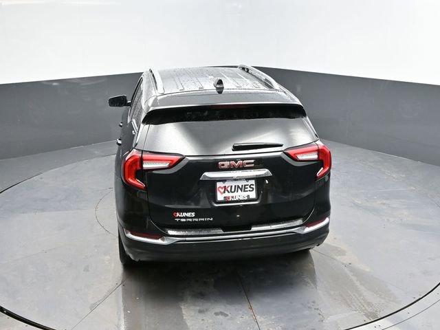 Used 2023 GMC Terrain SLT image 39