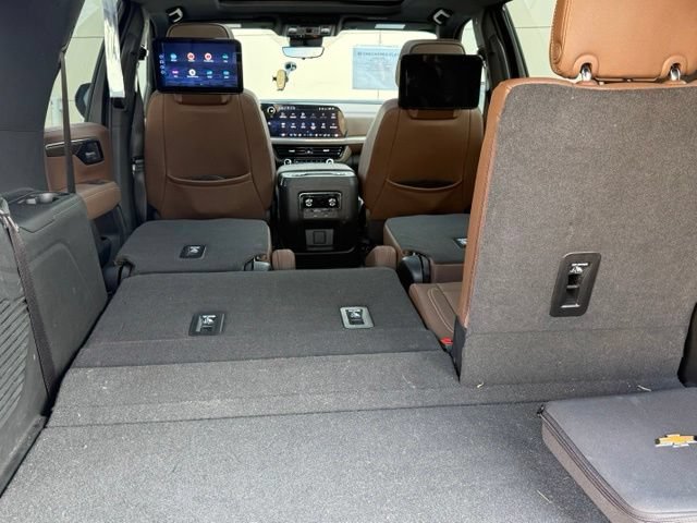 Used 2025 Chevrolet Tahoe High Country AWD/4WD image 42