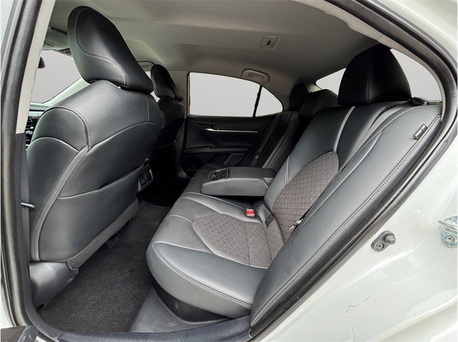 Used 2022 Toyota Camry XSE w/ Cold Weather Package FWD image 33