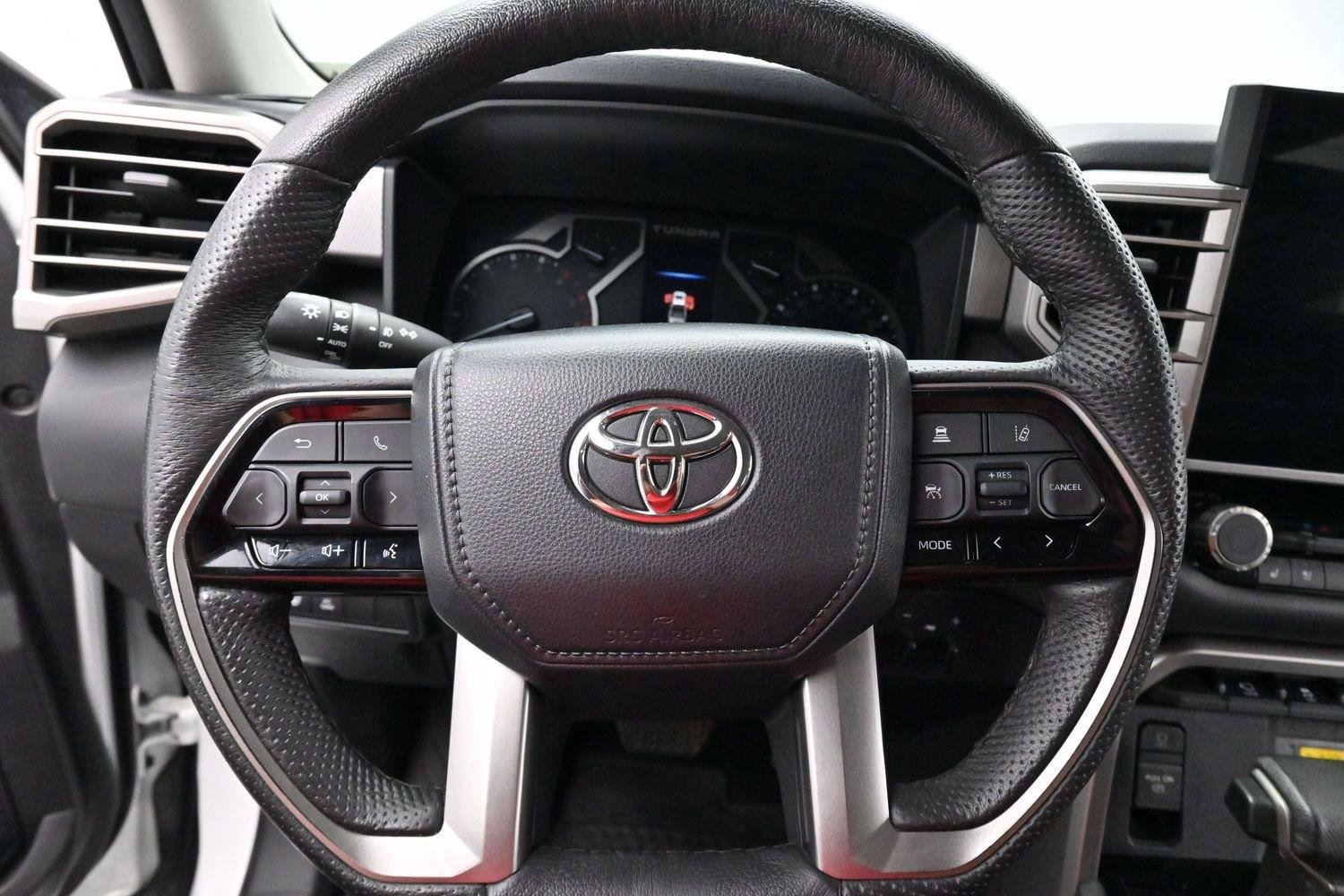 Used 2023 Toyota Tundra Limited AWD/4WD image 17