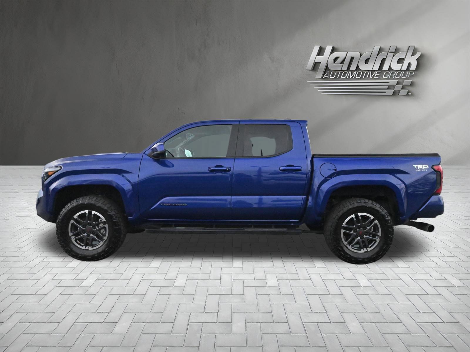Used 2024 Toyota Tacoma TRD Sport image 9