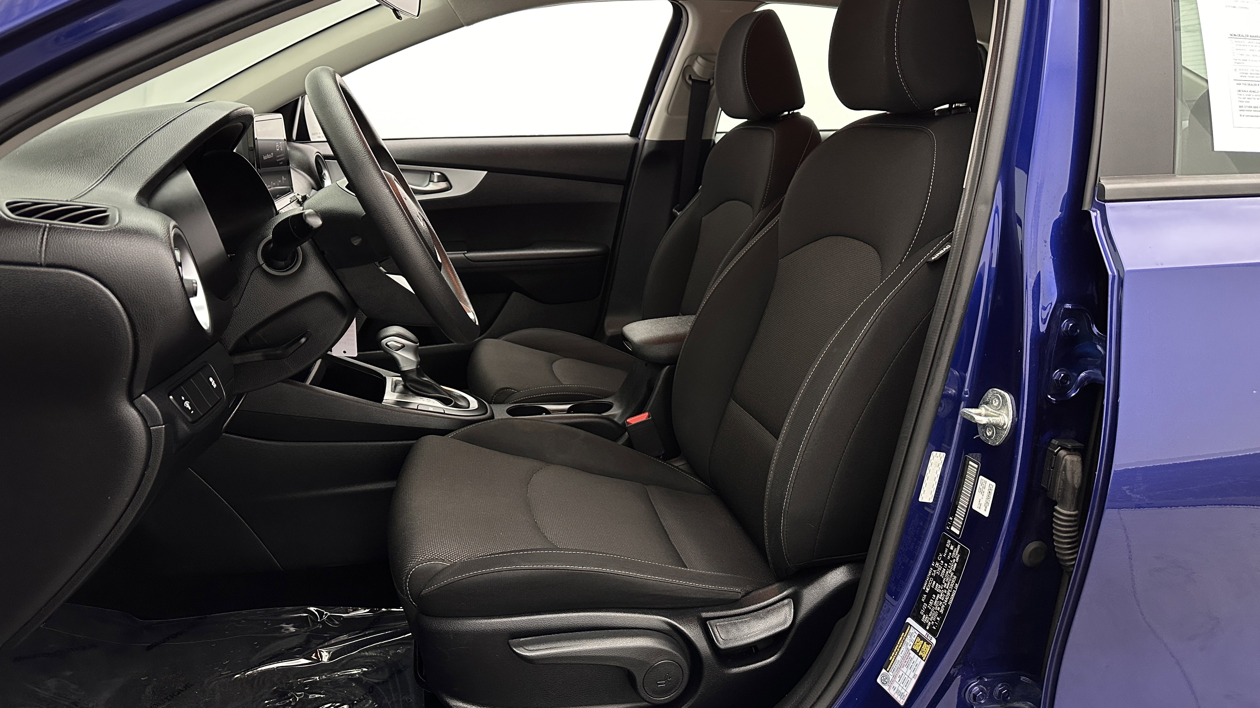 Used 2023 Kia Forte LXS FWD image 12