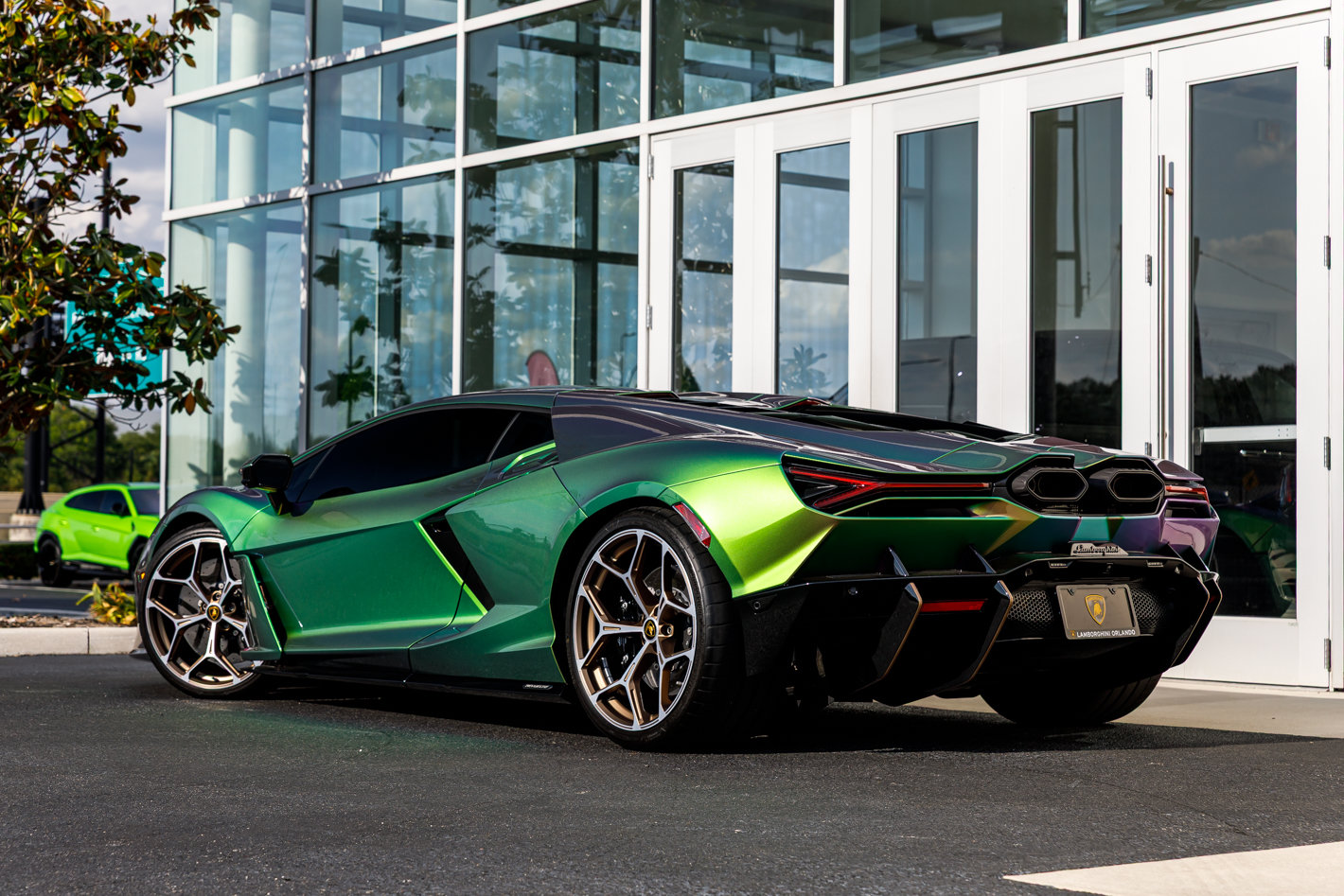Used 2024 Lamborghini Revuelto AWD/4WD image 28