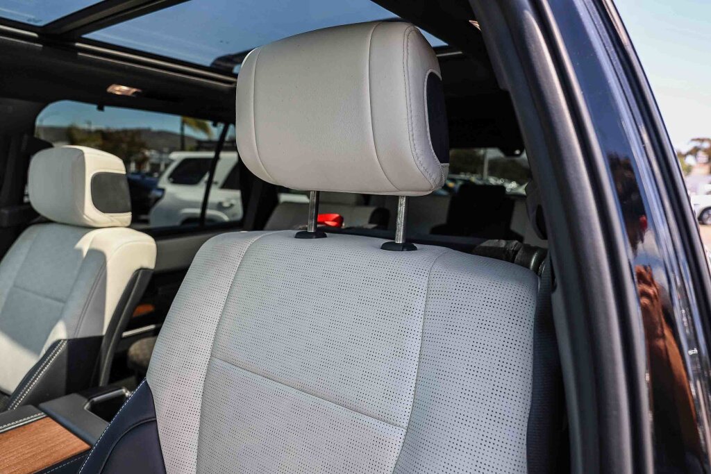 Certified 2025 Toyota Sequoia Capstone AWD/4WD image 19