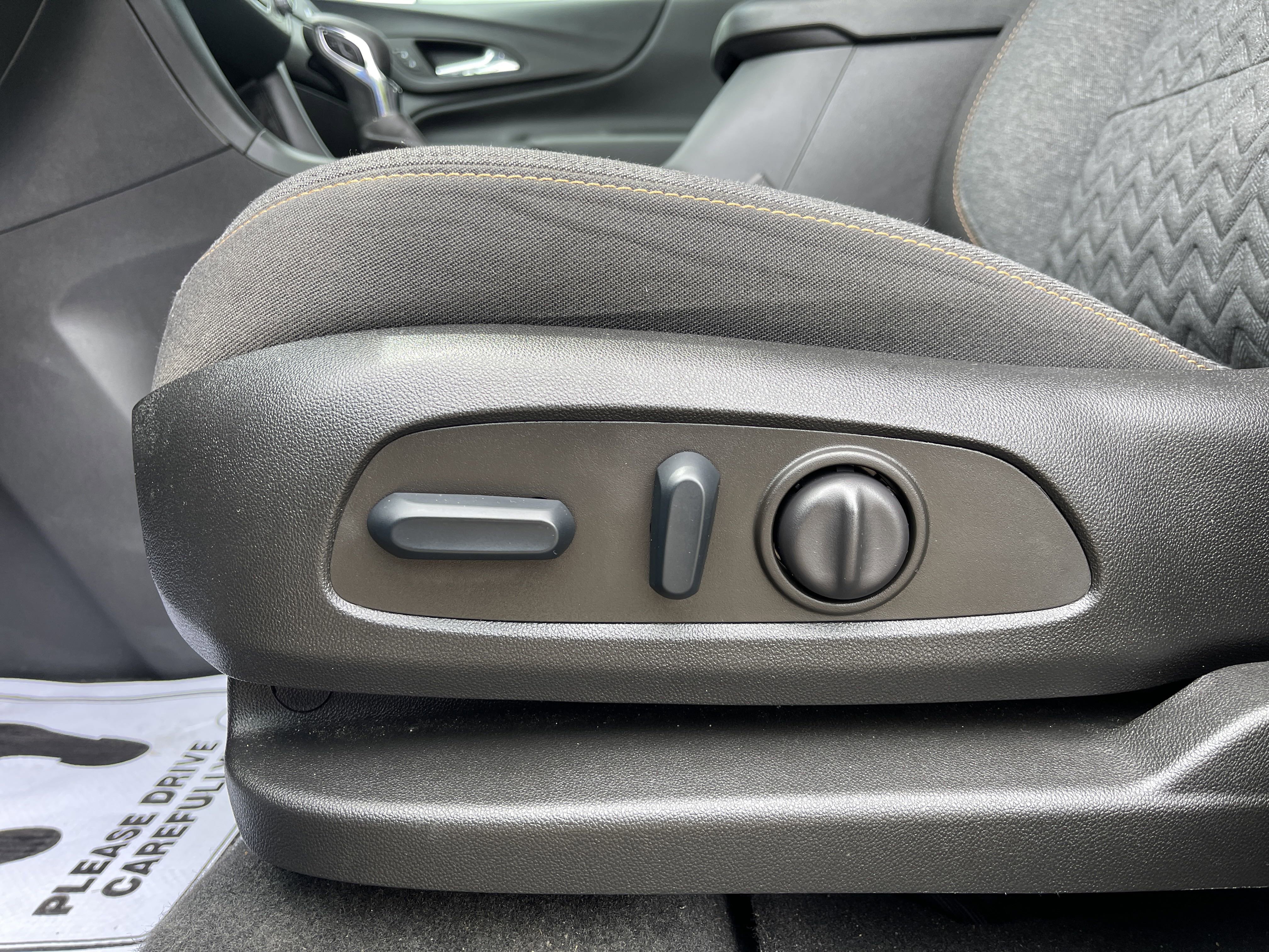 Used 2022 Chevrolet Equinox LT image 17