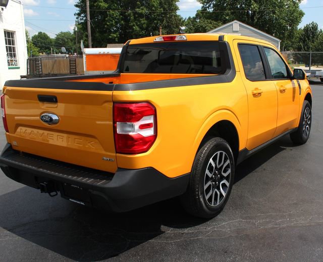 Used 2023 Ford Maverick Lariat w/ Lariat Luxury Package image 12