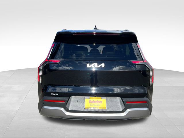 Used 2024 Kia EV9 Wind image 7