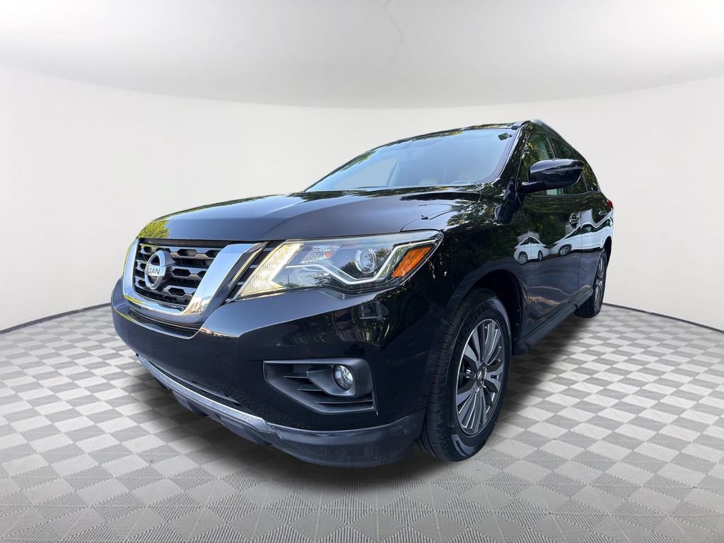Used 2019 Nissan Pathfinder SV FWD image 1