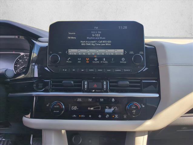 Used 2025 Nissan Pathfinder SL image 17