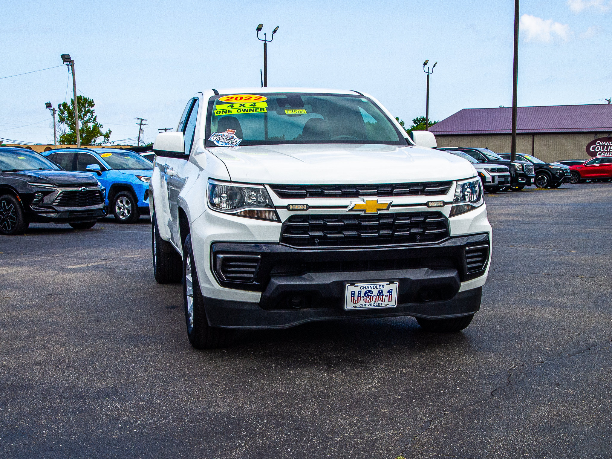 Used 2022 Chevrolet Colorado LT w/ Fleet Safety Package AWD/4WD image 10