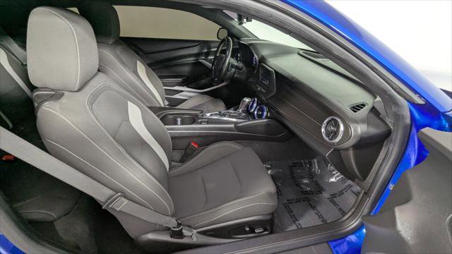 Used 2018 Chevrolet Camaro LT image 19