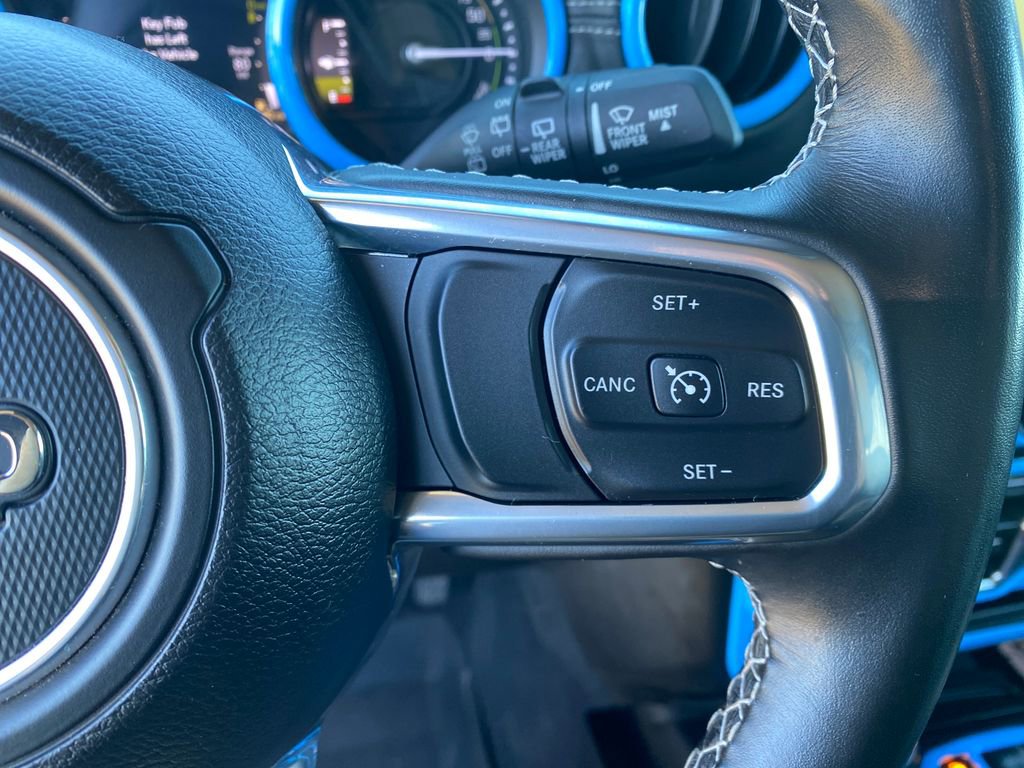 Used 2022 Jeep Wrangler Unlimited Sahara AWD/4WD image 41