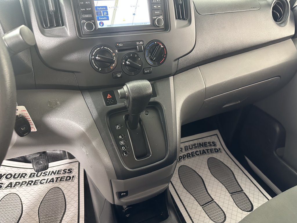 Used 2015 Chevrolet City Express LT w/ Technology Package FWD image 32