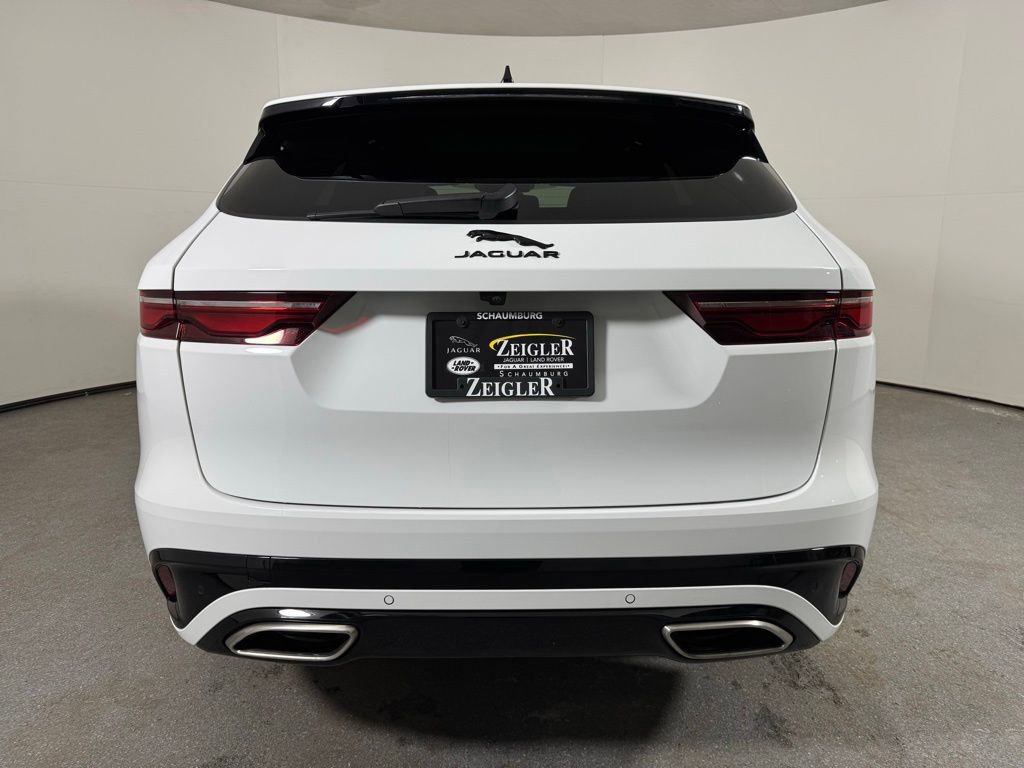 Certified 2025 Jaguar F-PACE R-Dynamic S AWD/4WD image 7