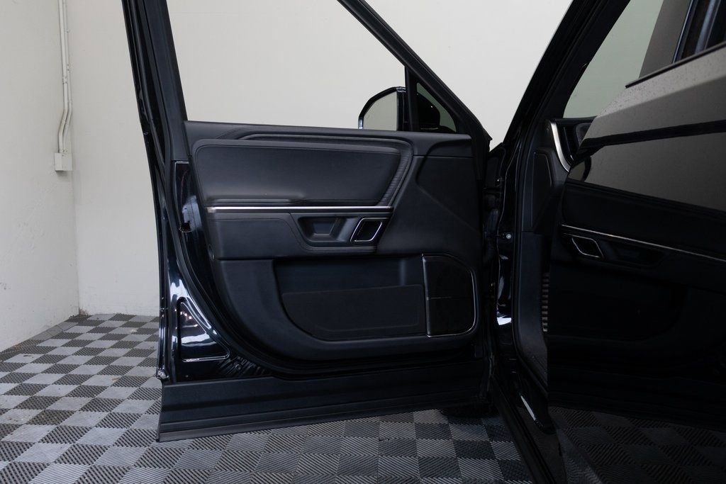 Used 2022 Rivian R1T Adventure image 18