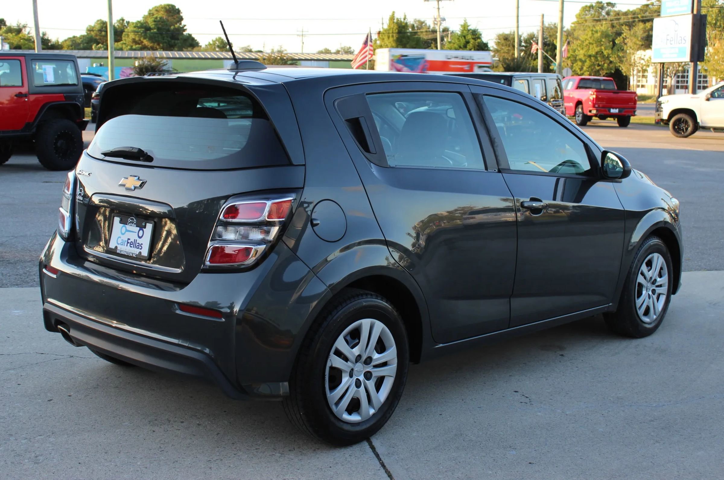 Used 2020 Chevrolet Sonic LT image 5