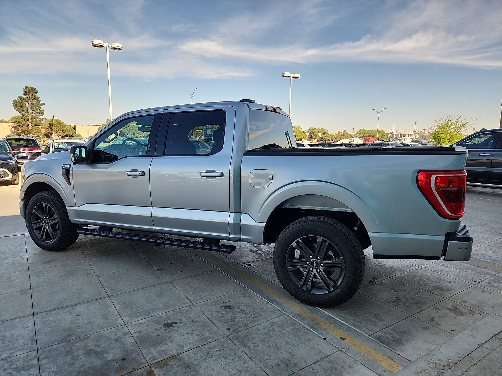 Used 2022 Ford F150 XLT w/ Equipment Group 302A High image 4