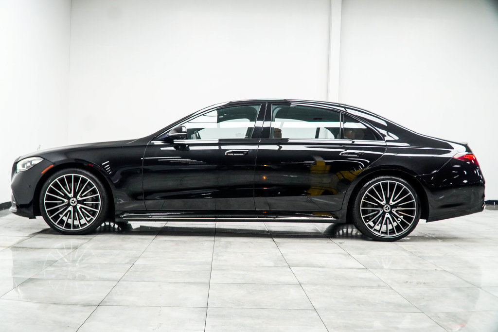 Used 2023 Mercedes-Benz S 500 4MATIC w/ AMG Line image 13