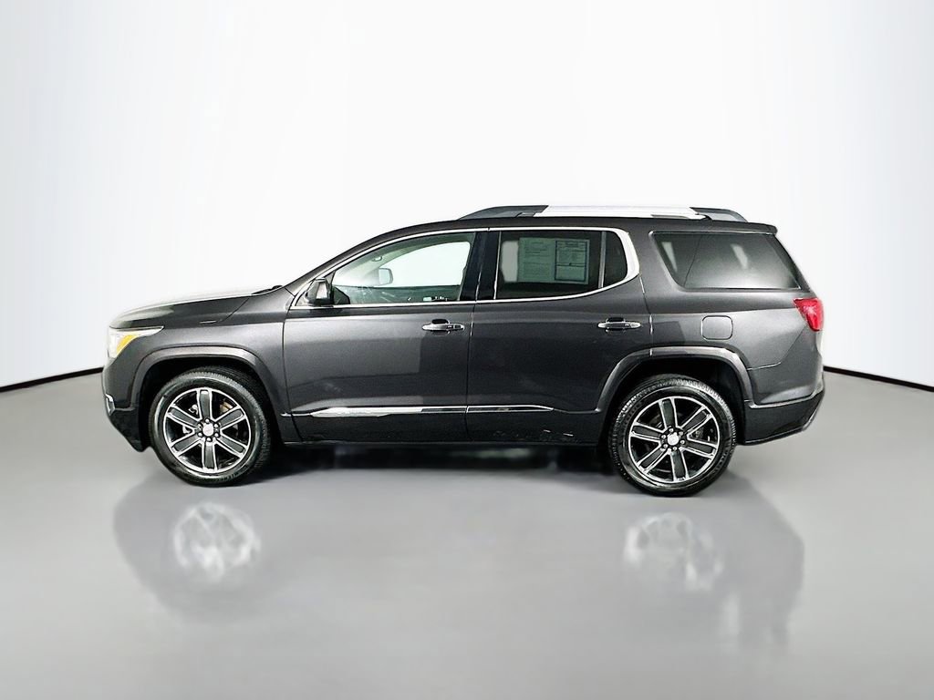 Used 2017 GMC Acadia Denali w/ Technology Package image 4