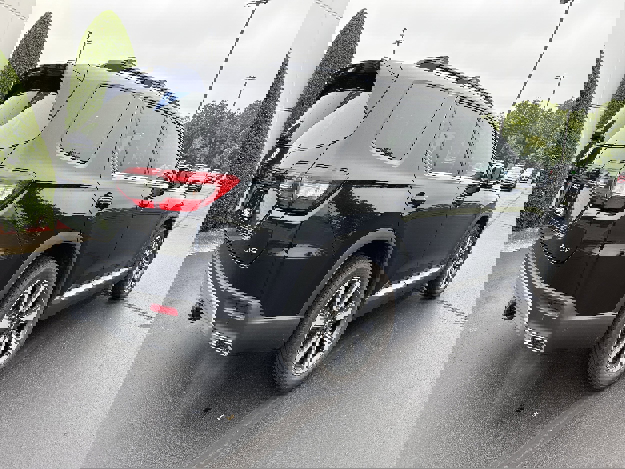 Used 2023 Honda Pilot Elite image 14