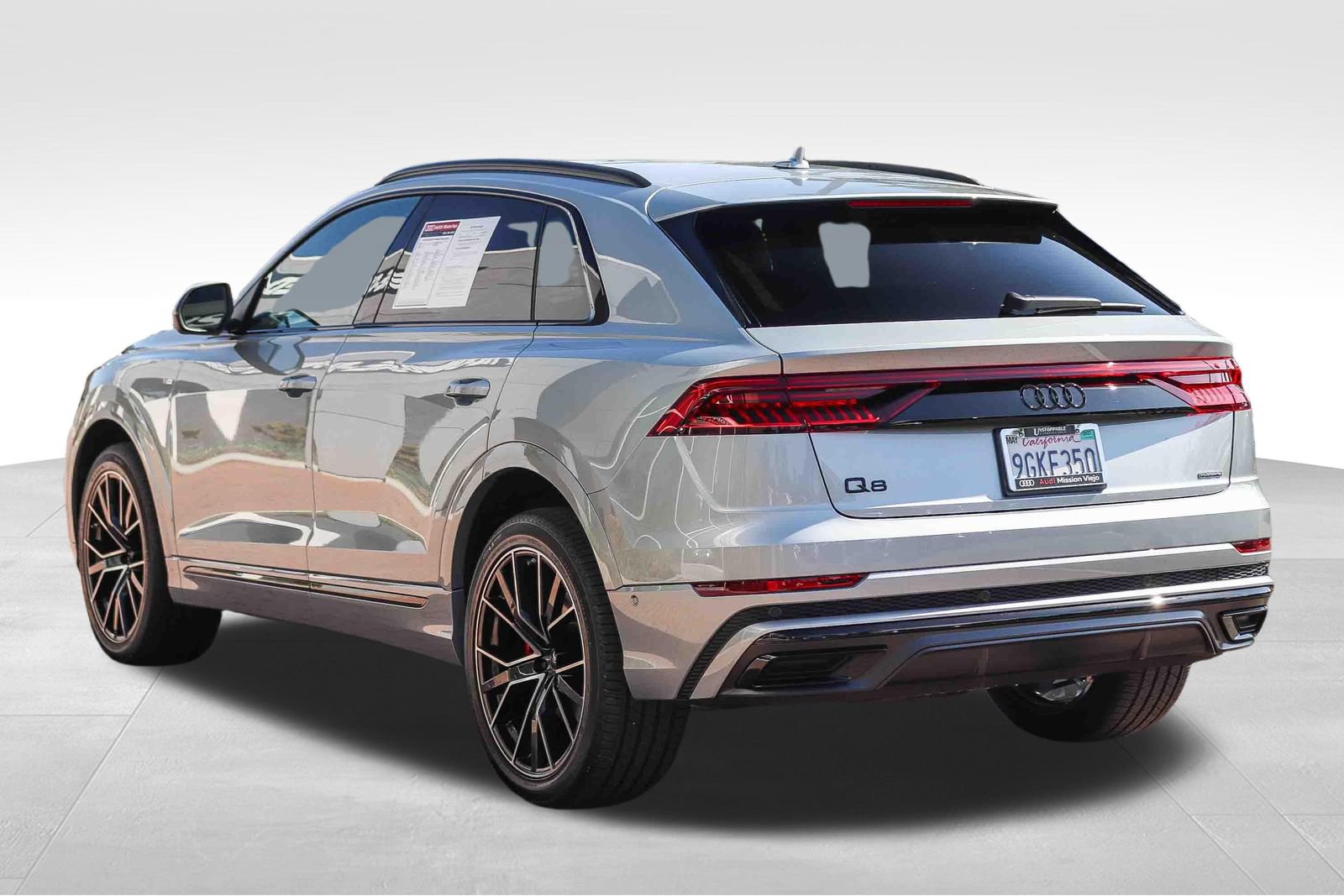 Used 2023 Audi Q8 Premium Plus AWD/4WD image 4
