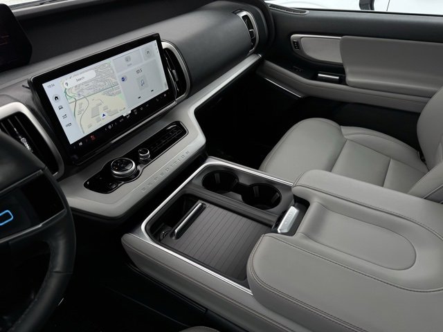 Certified 2025 Ford Expedition Max Active image 16