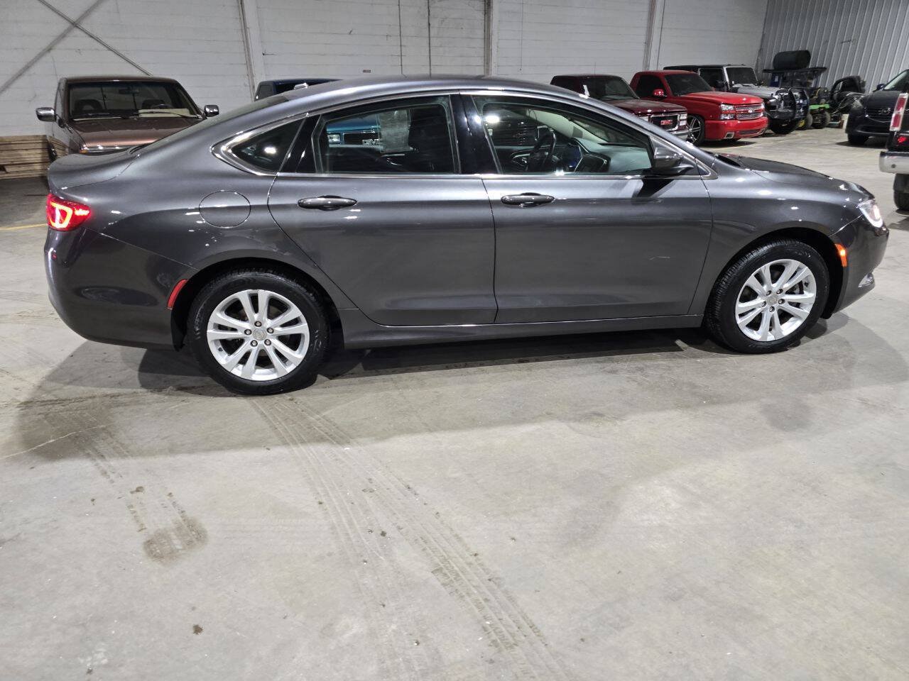 Used 2015 Chrysler 200 Limited w/ Convenience Group FWD image 12