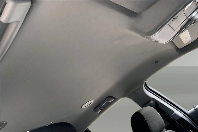 Certified 2023 GMC Acadia SLE w/ Driver Convenience Package FWD image 22