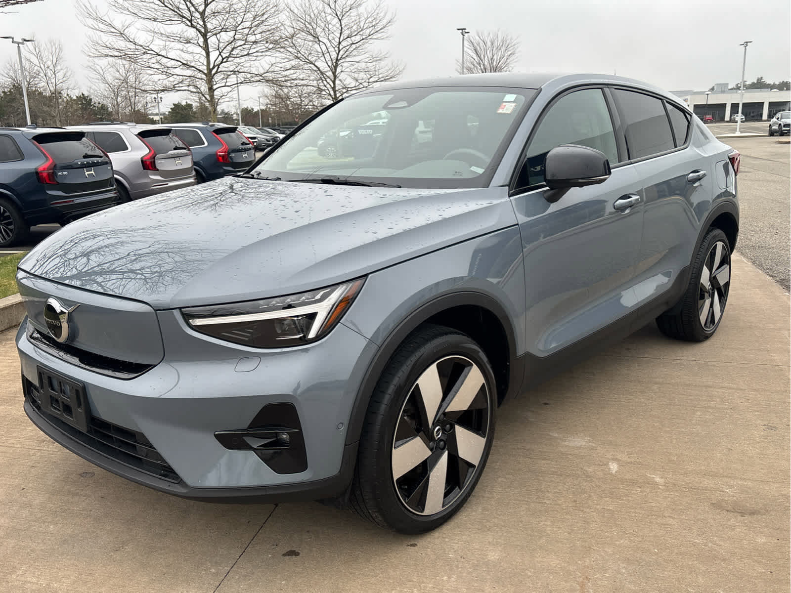 Used 2023 Volvo C40 P8 Recharge Ultimate AWD/4WD image 3