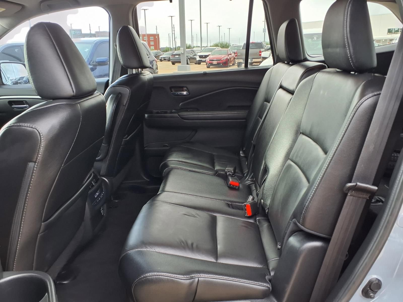 Used 2022 Honda Pilot Special Edition image 13