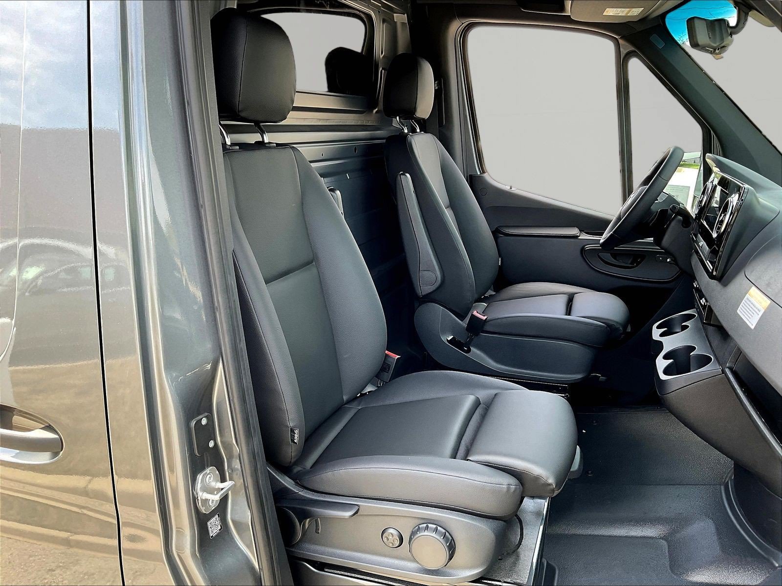 New 2026 Mercedes-Benz Sprinter 4500 image 17