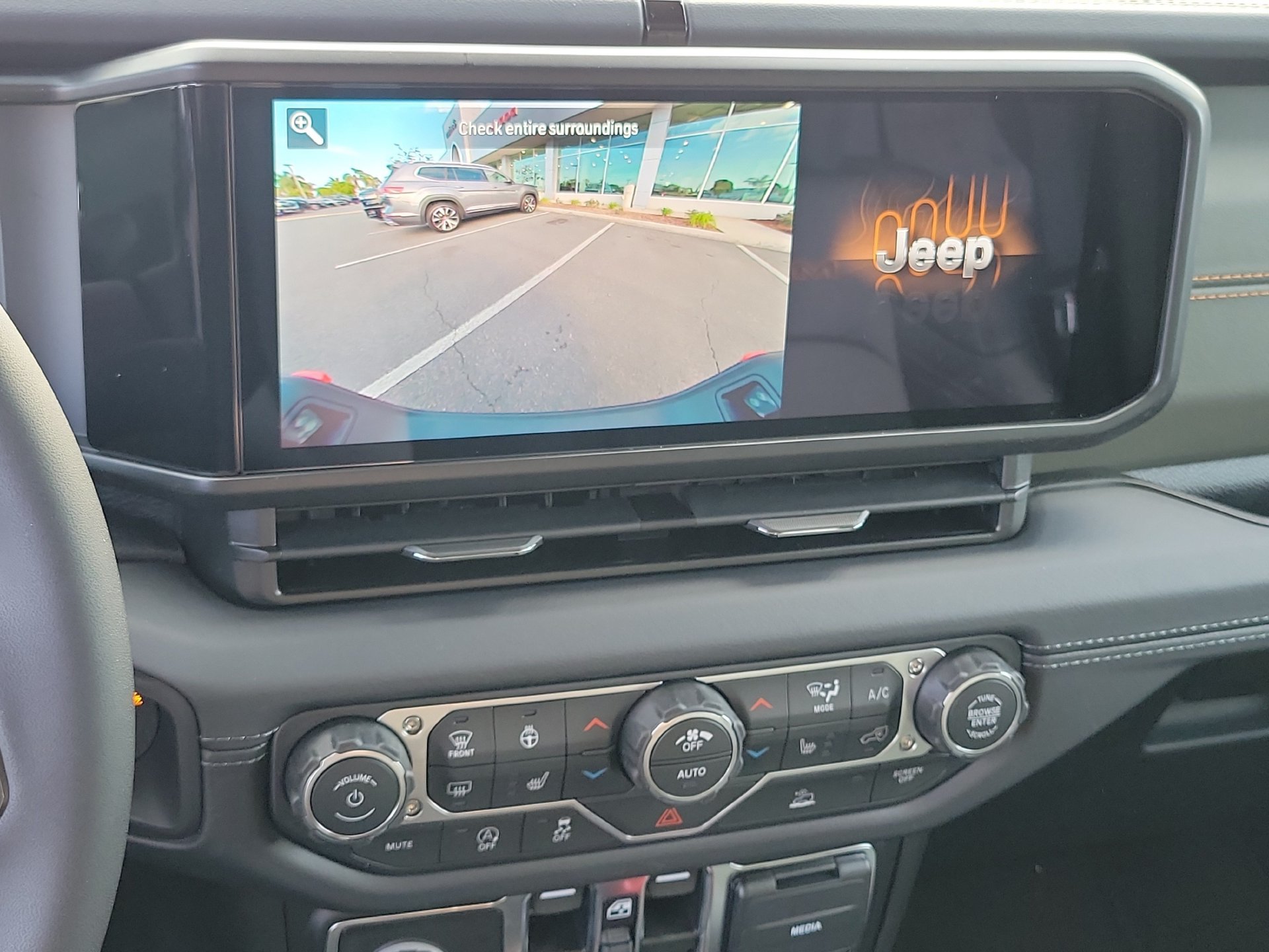 New 2026 Jeep Gladiator Mojave AWD/4WD image 9