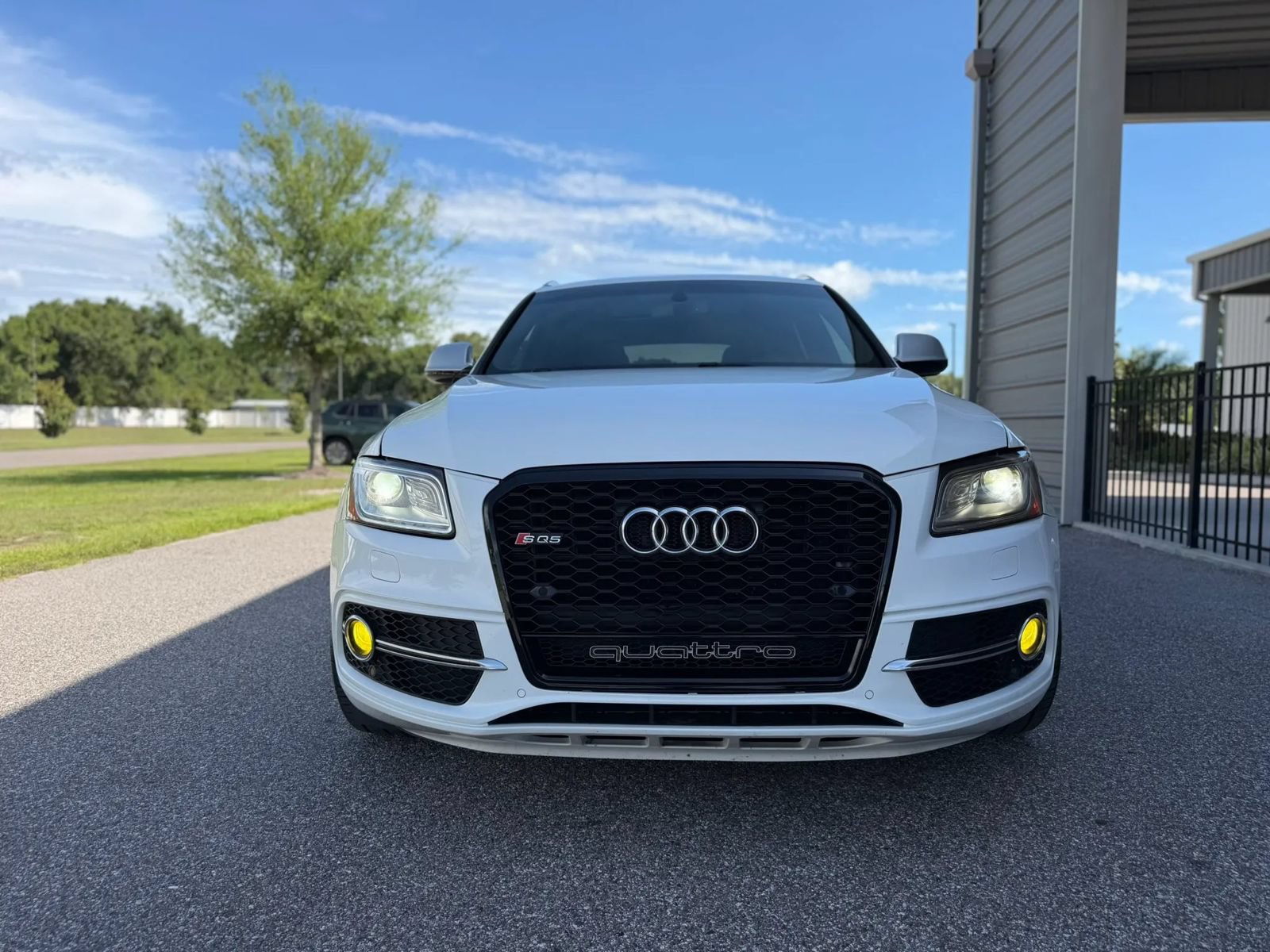 Used 2015 Audi SQ5 Premium Plus AWD/4WD image 3