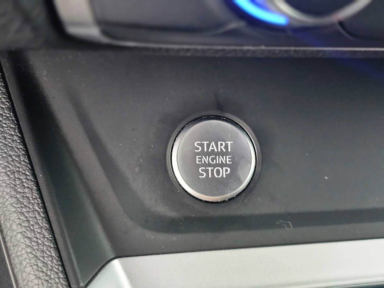 Used 2020 Audi Q3 2.0T Premium w/ Convenience Package image 41