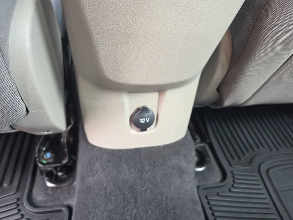 Used 2014 Ford Focus SE w/ SE Winter Package FWD image 34