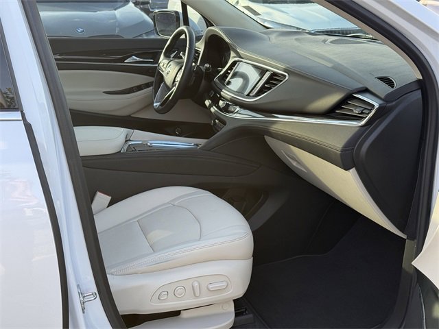 Used 2022 Buick Enclave Premium w/ Experience Buick Package image 16