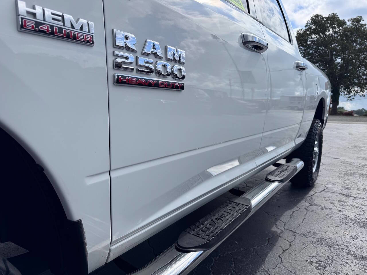 Used 2016 RAM 2500 Tradesman w/ Chrome Appearance Group image 15