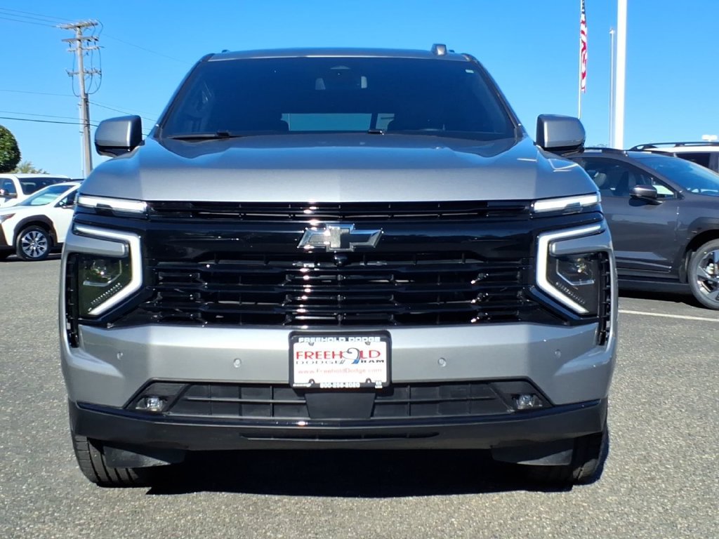 Used 2025 Chevrolet Tahoe RST w/ Comfort Package AWD/4WD image 2