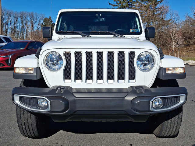 Used 2021 Jeep Wrangler Unlimited Sahara image 2