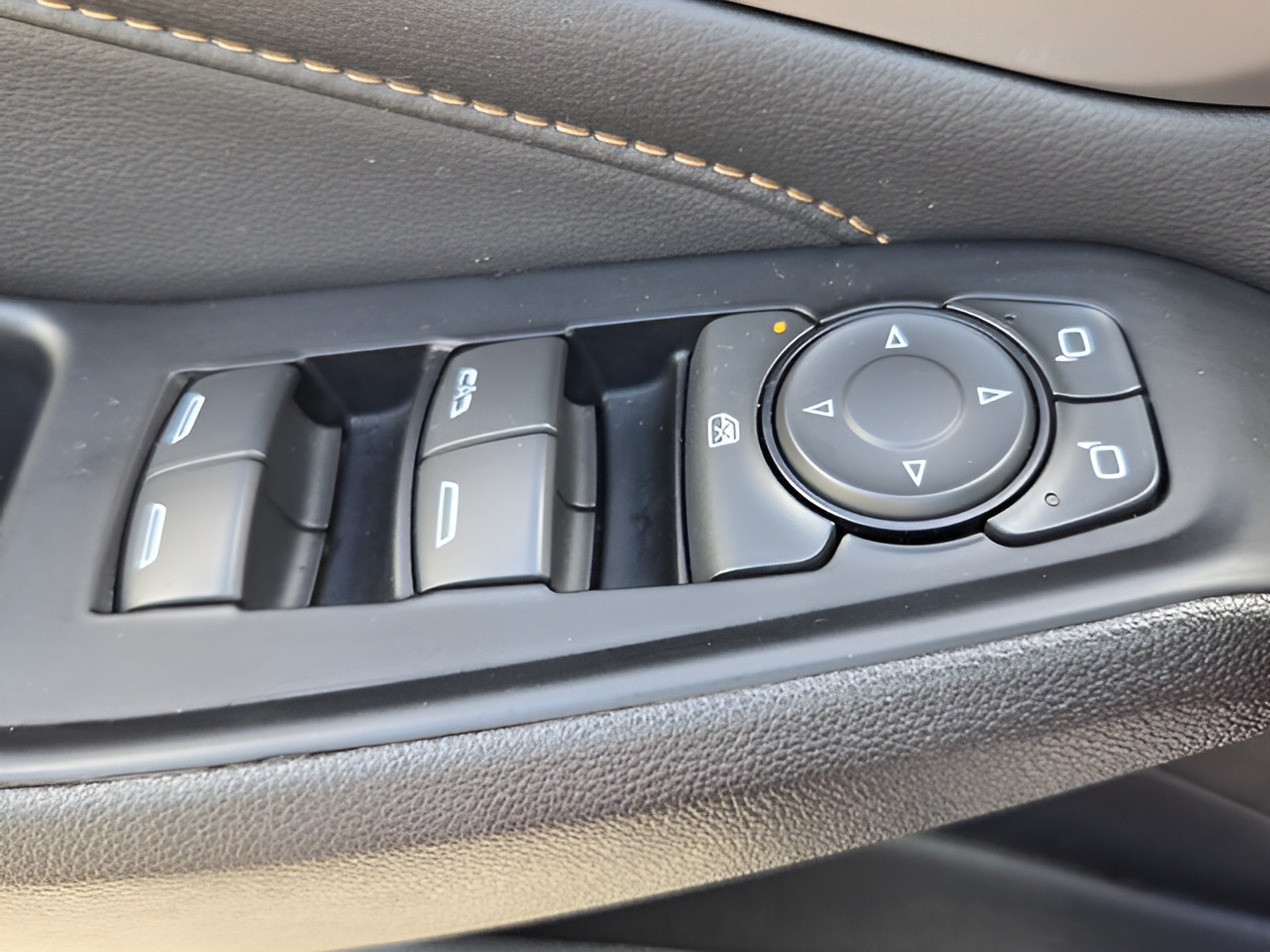 Used 2018 Chevrolet Traverse LT FWD image 27
